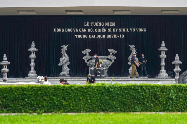 D:\Inetpub\vhosts\nguoiphattu.vn\httpdocs\Upload\news\2021\11\nguoiphattu-com tuong niem nan nhan covid-195.jpg